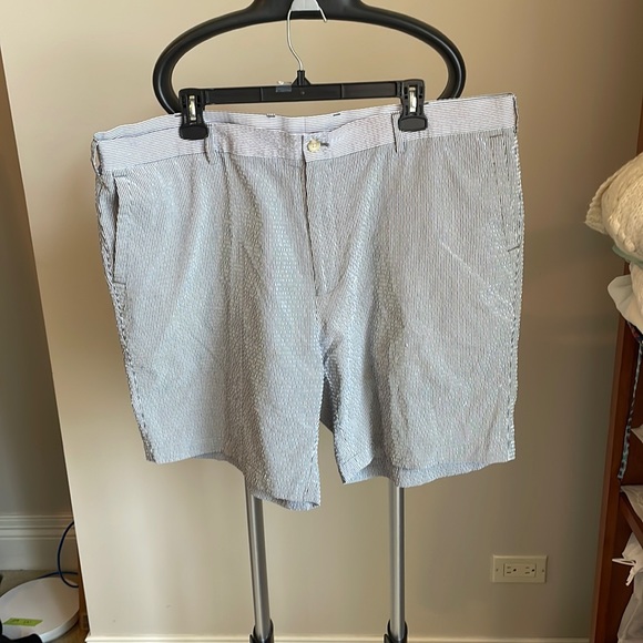 Peter Millar featherweight seersucker shorts XXL